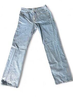 Metallic Zara jeans in excellent condition. Straight leg and mid-rise